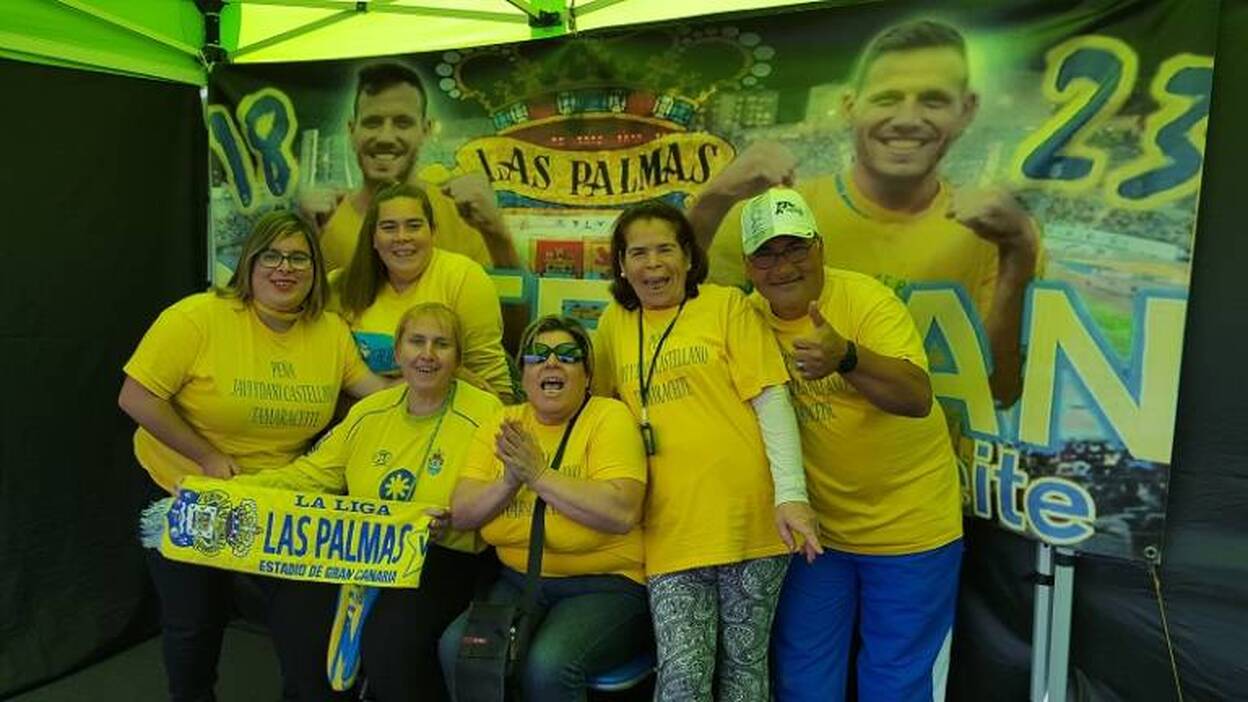 Animación a las puertas del Estadio de Gran Canaria