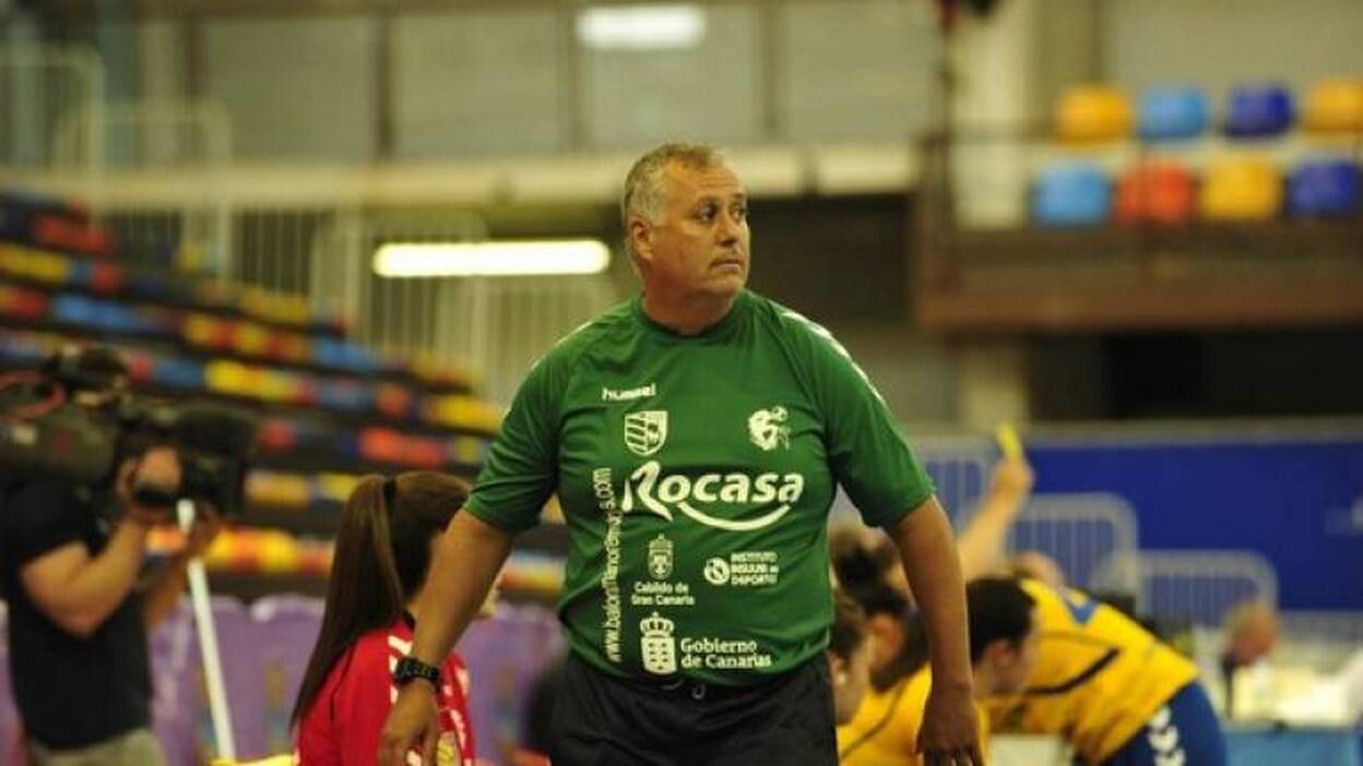 Paco Santana recibe el alta médica tras dos meses de convalecencia