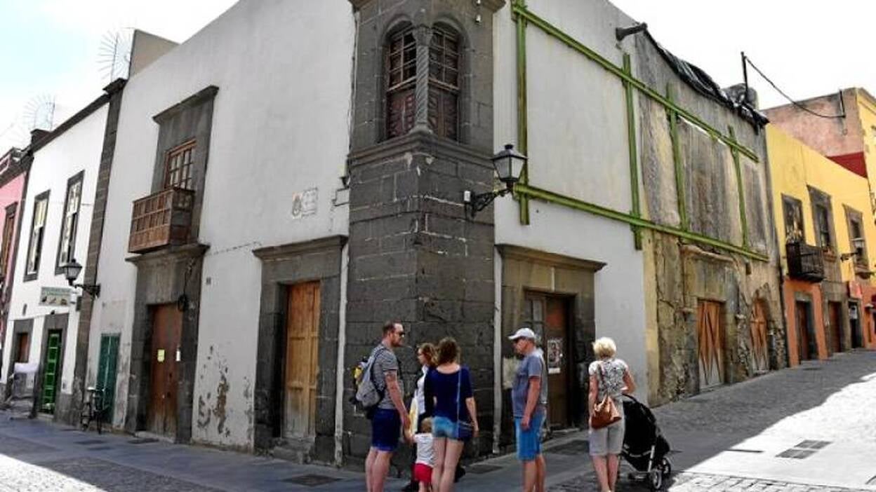 El plan Vegueta-Triana abre la mano a hoteles y bares