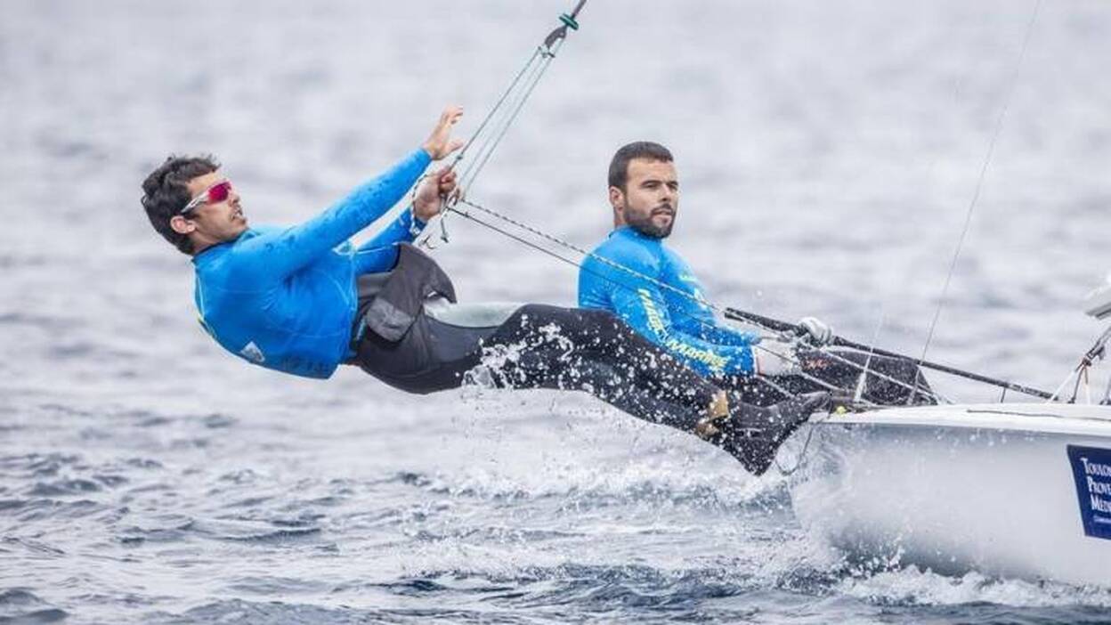 Barreiros y Curbelo se meten en la medal race