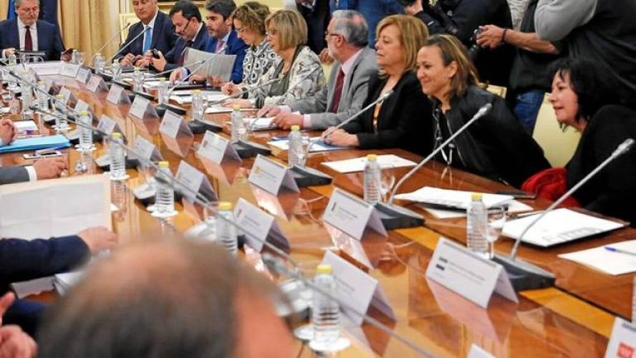 Doce comunidades autónomas exigen que no haya reválidas