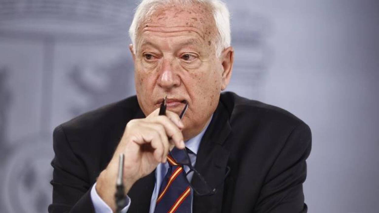 García-Margallo confirma que no hay españoles en el avión egipcio desaparecido