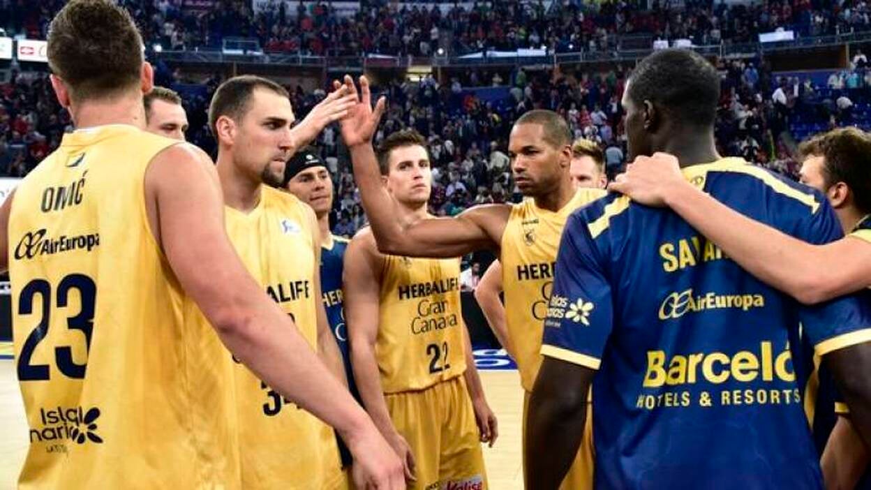 Otra vez cerca de la orilla