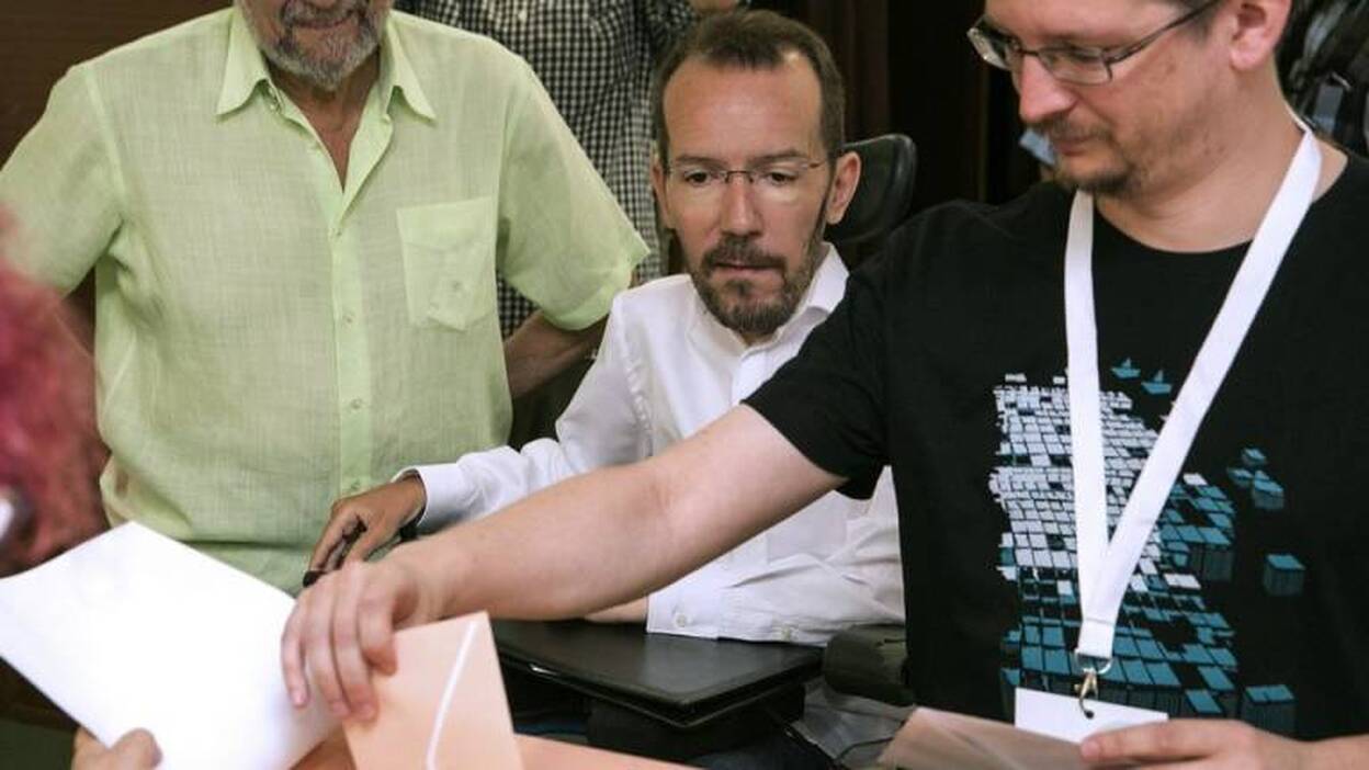 Echenique cree que "hoy el pueblo va a hacer historia"