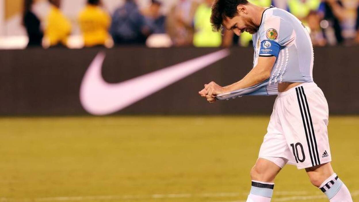 Messi anuncia su adiós a la selección argentina