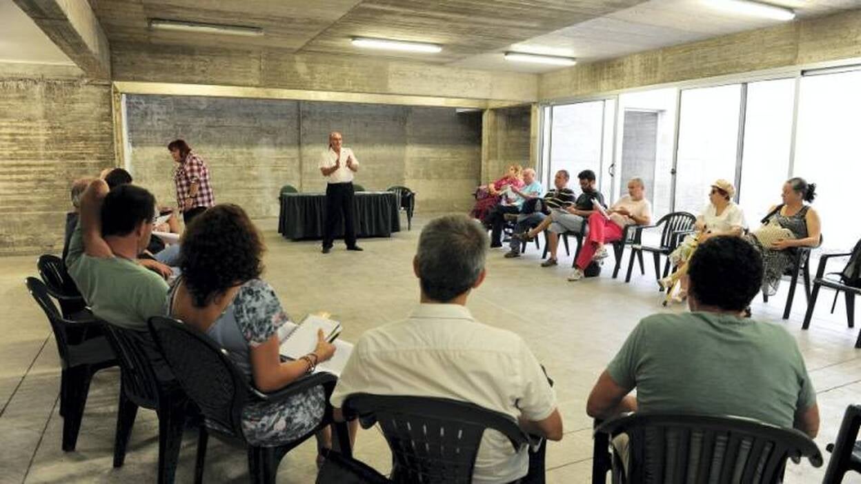 La Isleta no quiere un cable "a 8 metros de las casas"