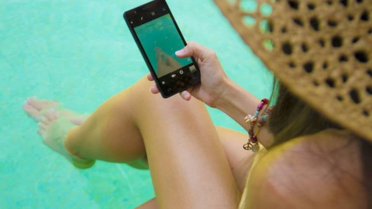 Los canarios son los menos adictos al teléfono móvil, según Rastreator