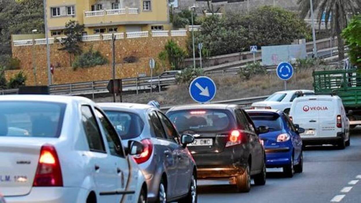 La vía al campus cambia para evitar el atasco de la GC-3