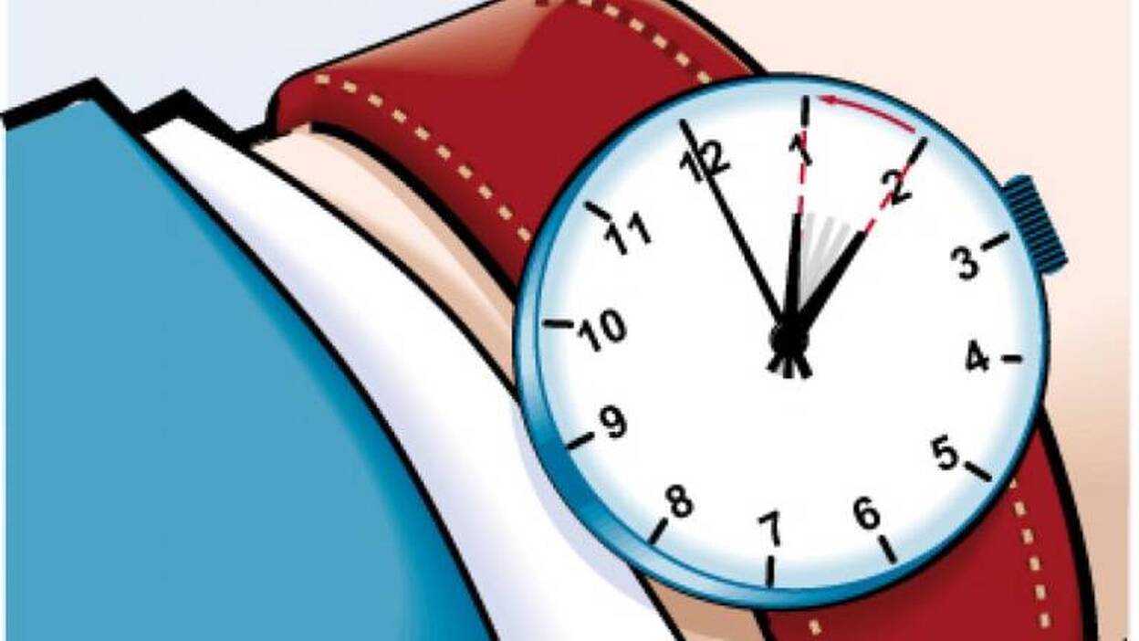 Los relojes se atrasarán una hora en la madrugada de este domingo