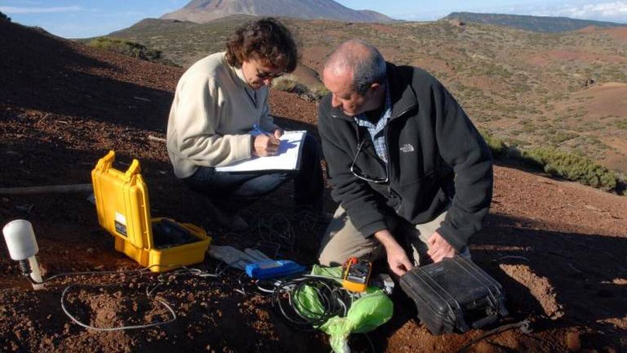 El Teide ruge igual que en 2004