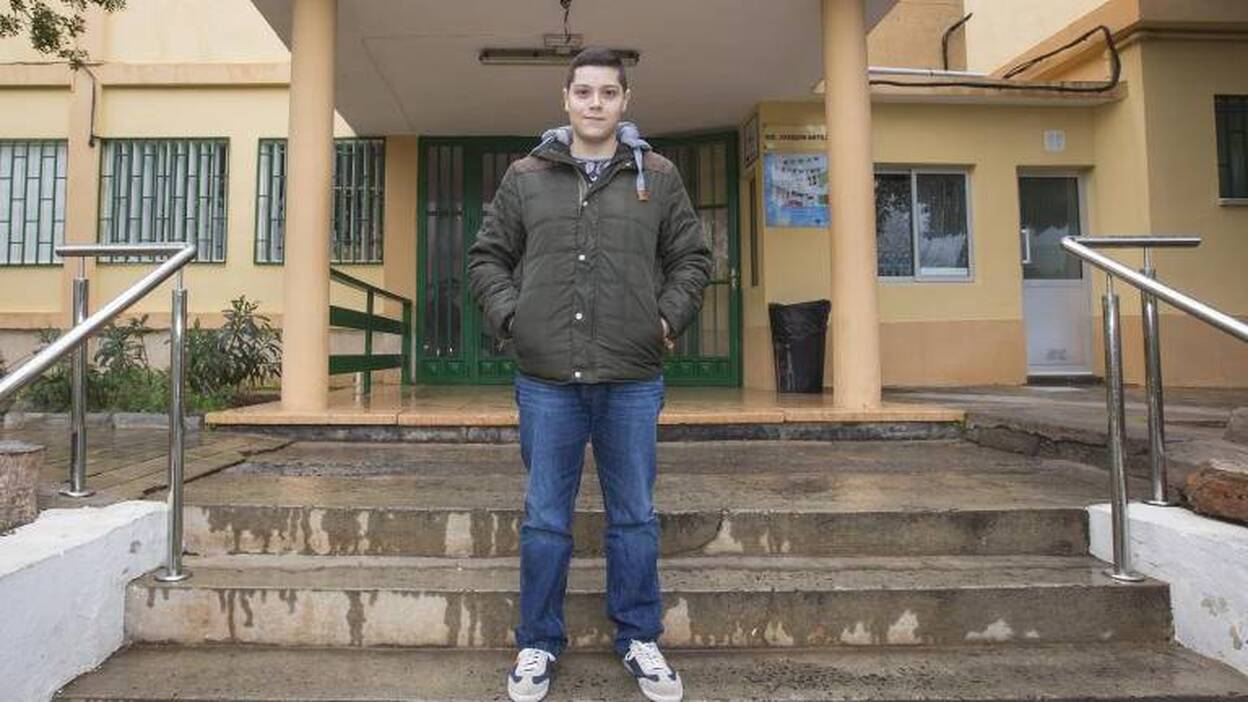"Por 200 euros me quedé sin beca y dejé la universidad"