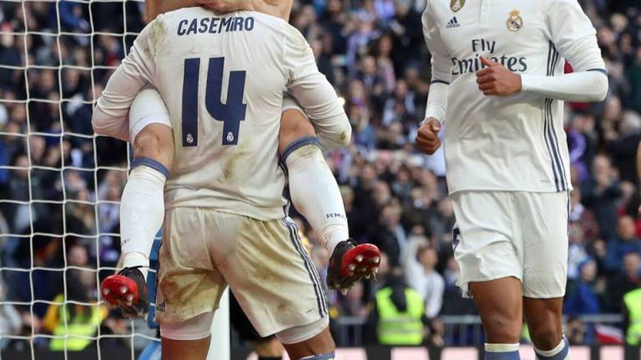 Paseo de récord del líder (5-0)