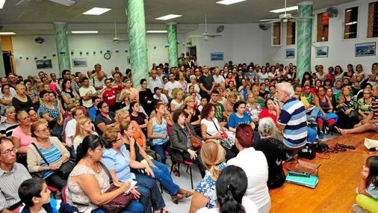 Las Rehoyas: renovada en torno a un parque y peatonal