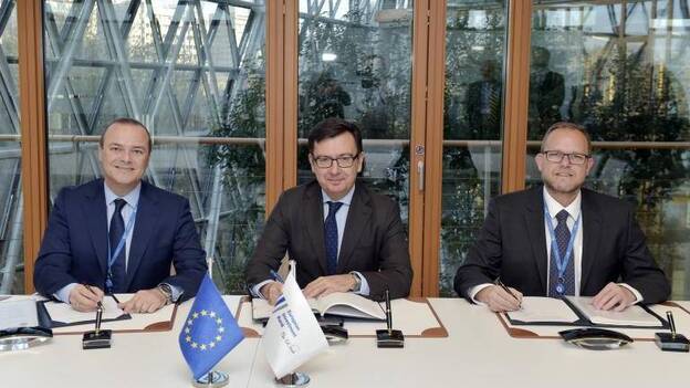 Guaguas firma el crédito de 50 millones con Europa