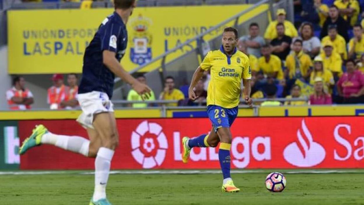 El Valencia se fija en Dani Castellano