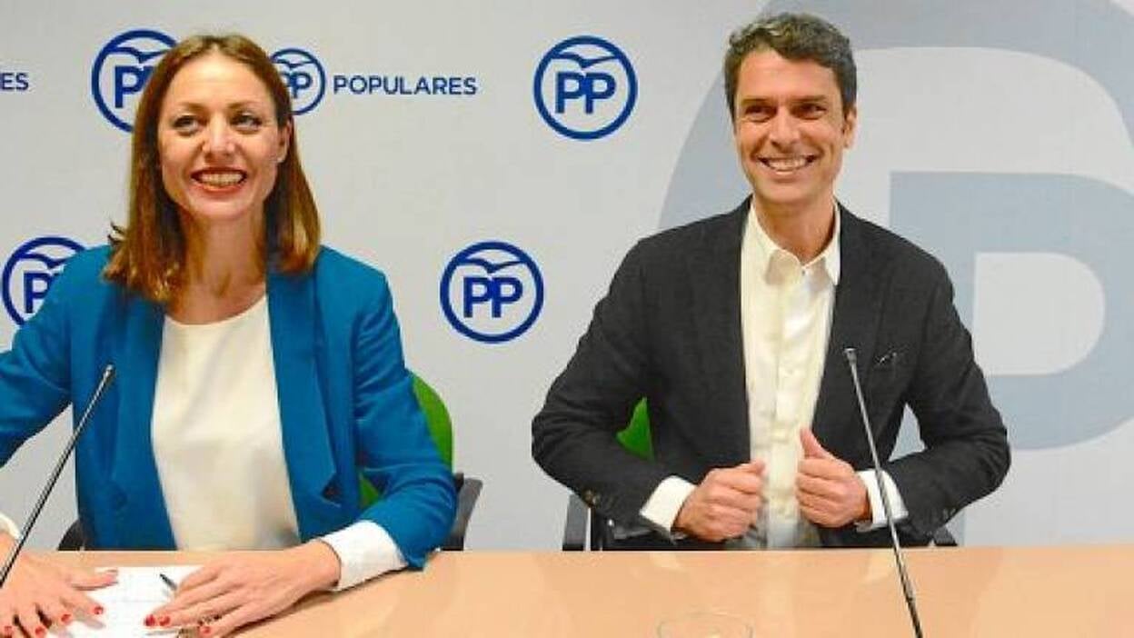 El pulso en el PP canario queda entre Antona y Tavío