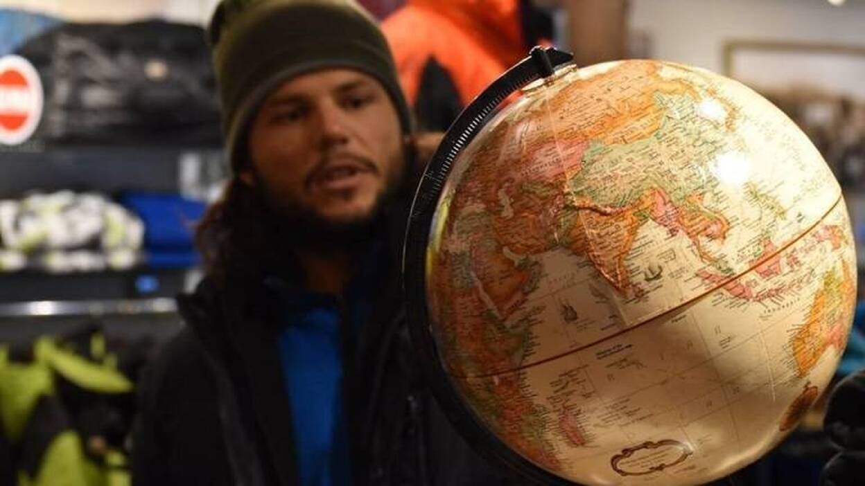 Ignacio Dean el primer español que da la vuelta al mundo andando