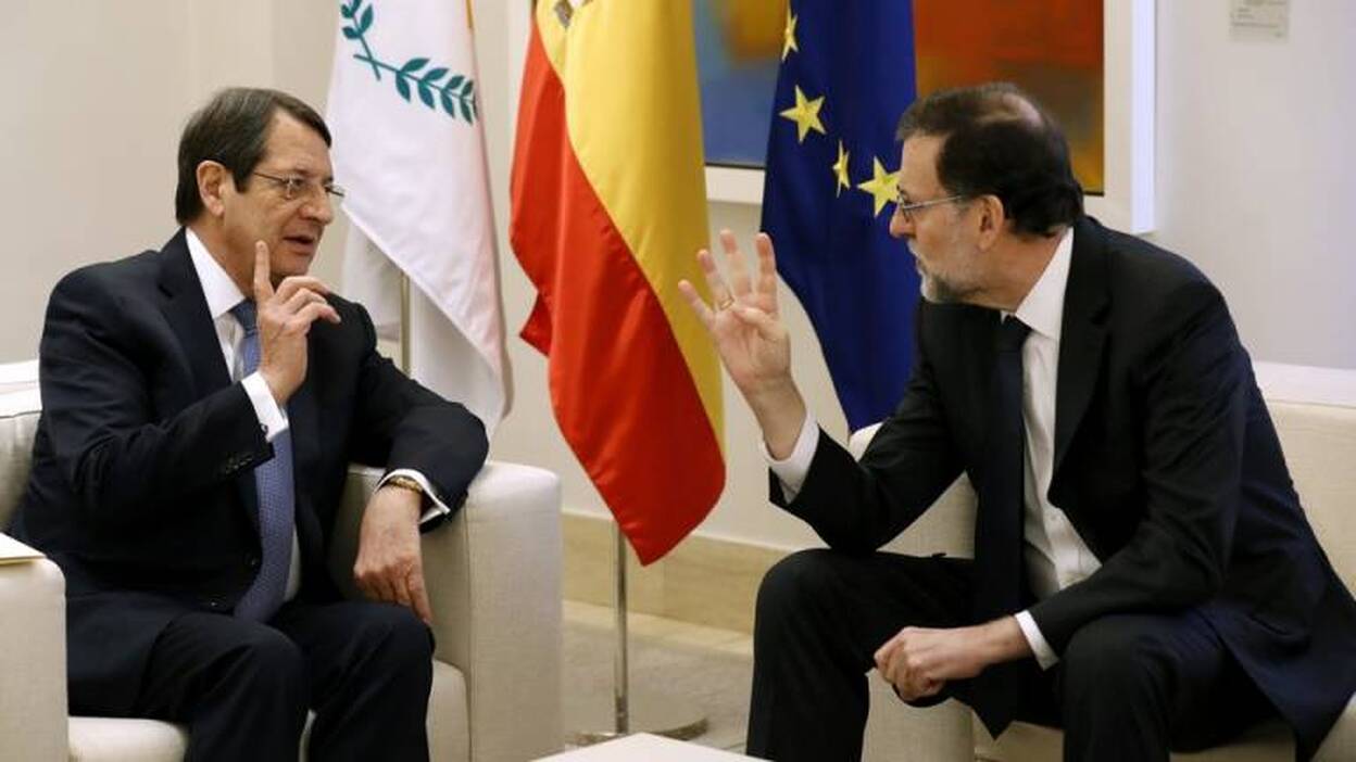 Rajoy recibe al presidente de Chipre antes de la cumbre del sur de Europa