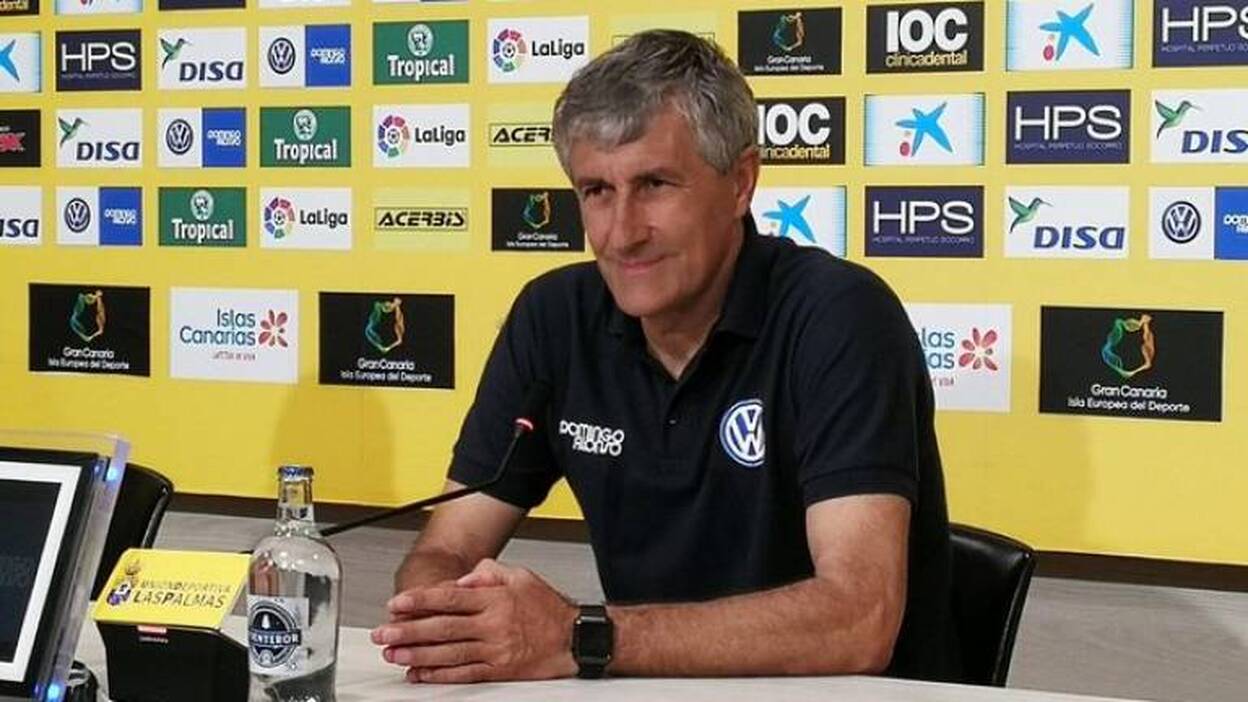 Setién: «Algunos futbolistas se están jugando mucho»