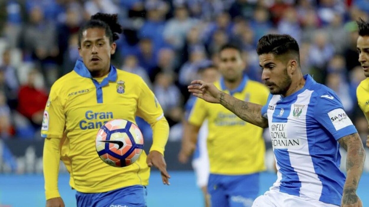 Ridículo y naufragio en Leganés (3-0)