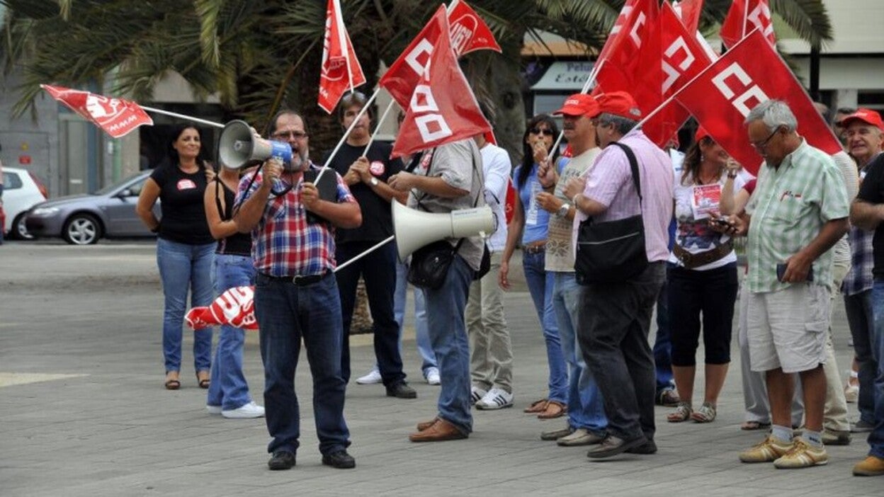 CC OO pide una subida salarial general del 2,1% para los funcionarios