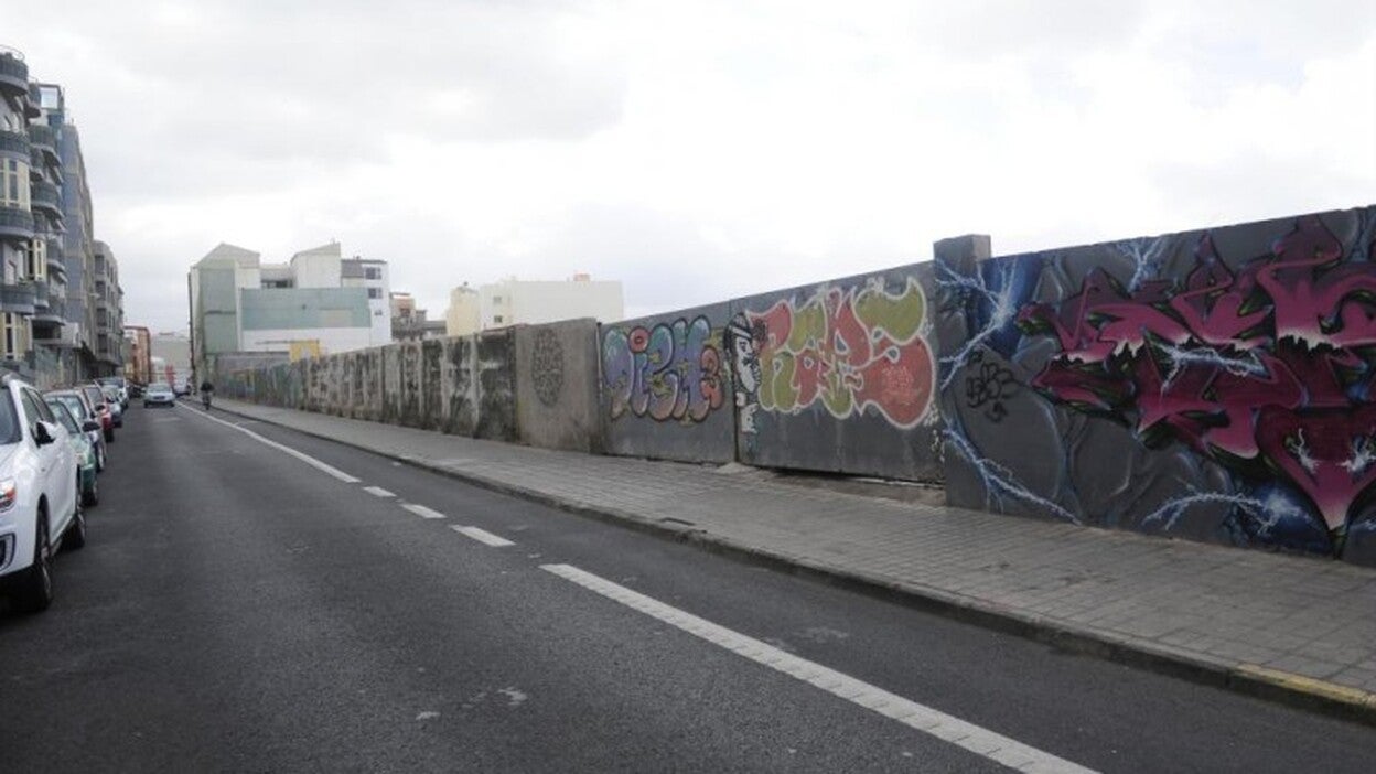 Urbanismo pide a Endesa un plan de cierre para la subestación de La Cícer