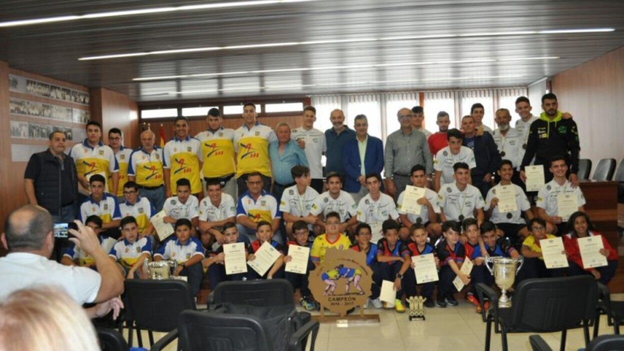 Ingenio reconoce a sus deportistas laureados