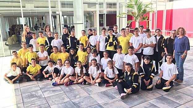 Alumnos del CEIP Doctor Juan Negrín, de visita en CANARIAS7