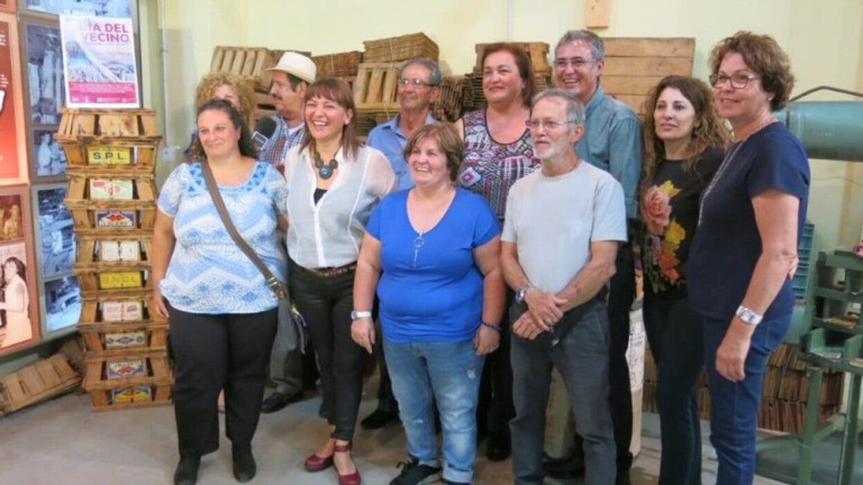 Santa Lucía recuerda su historia en el Día del Vecino