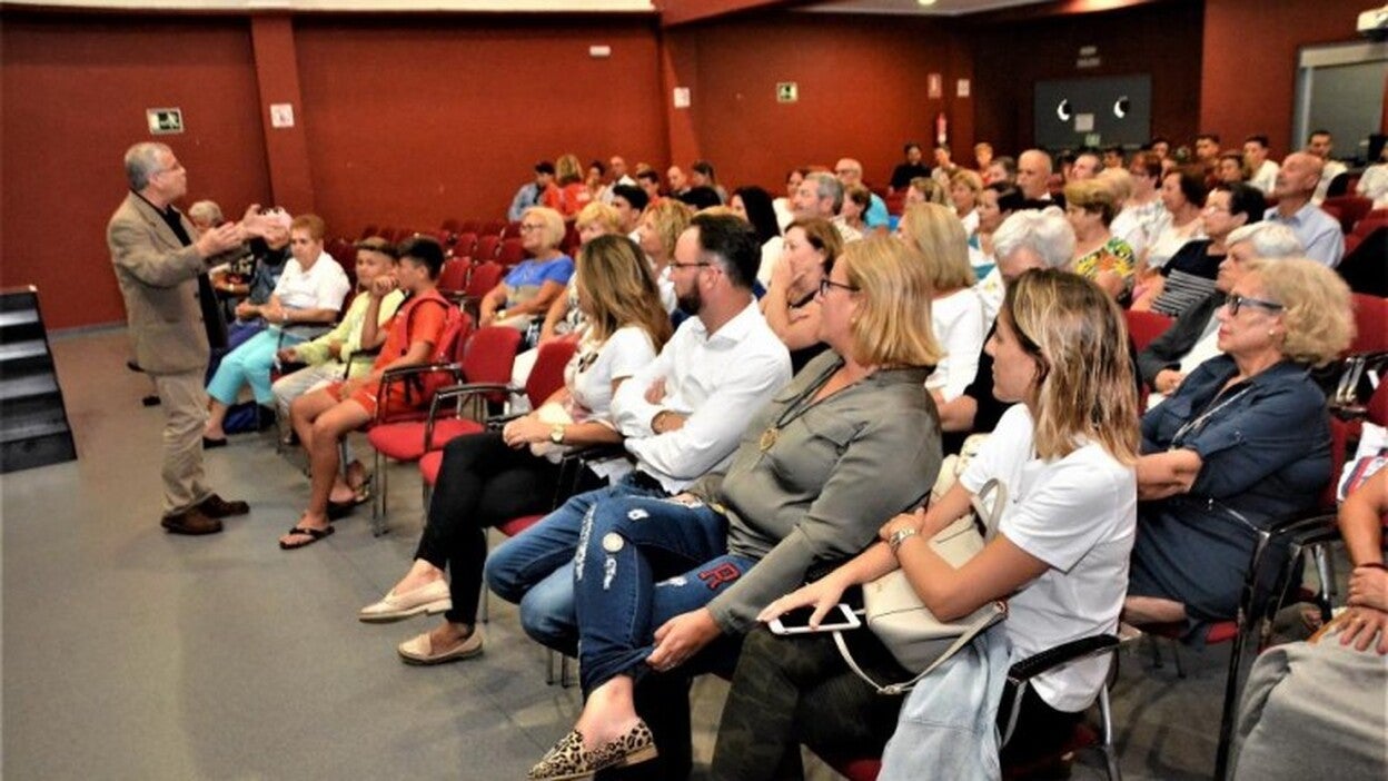El doctor Ramos Gordillo expone en El Tablero su receta para una vida más sana