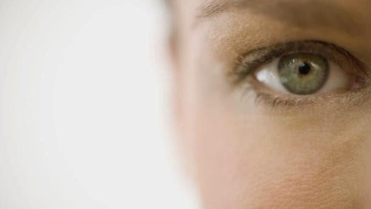 Demuestran que una tarea mental compleja eleva notablemente la presión ocular