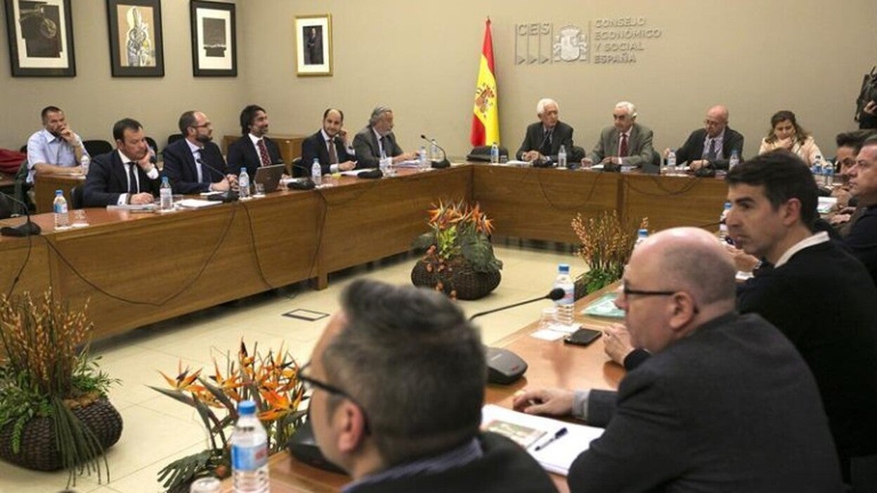 La estiba afronta este jueves una reunión clave