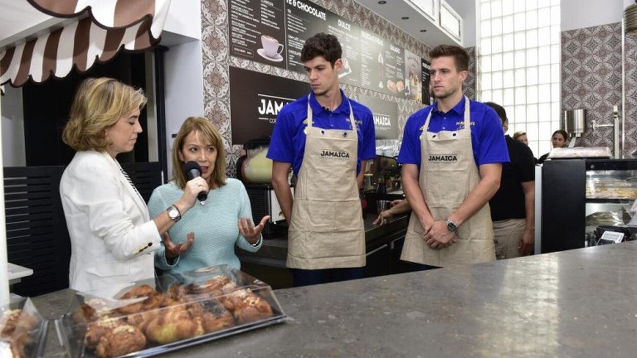 Primera Cafetería Jamaica de DISA