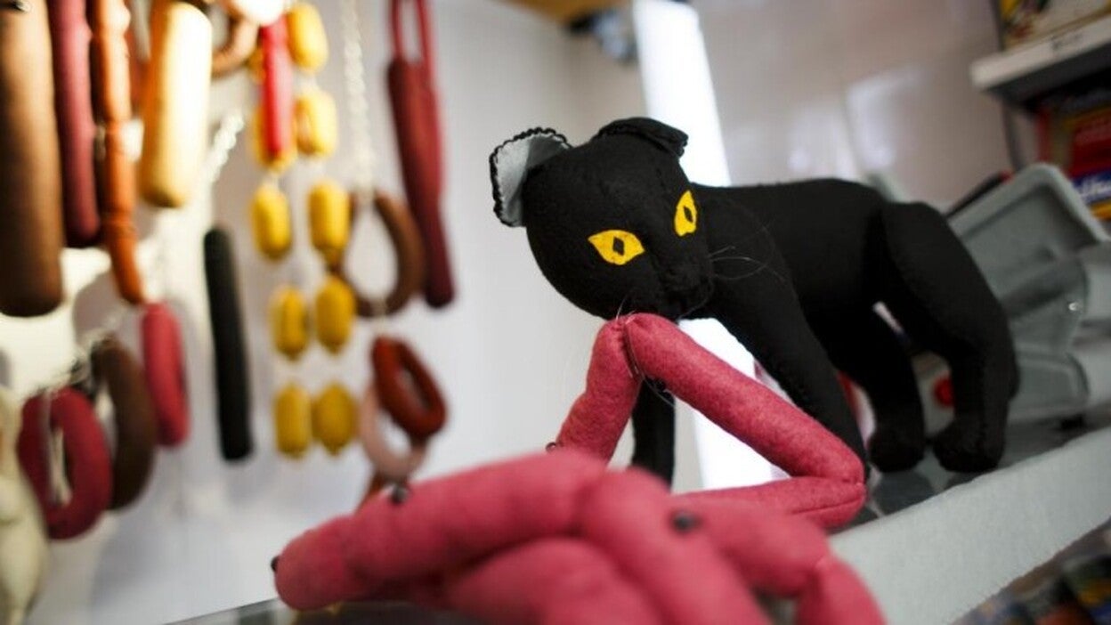 Una tradicional tienda hecha de fieltro sorprende en Nueva York