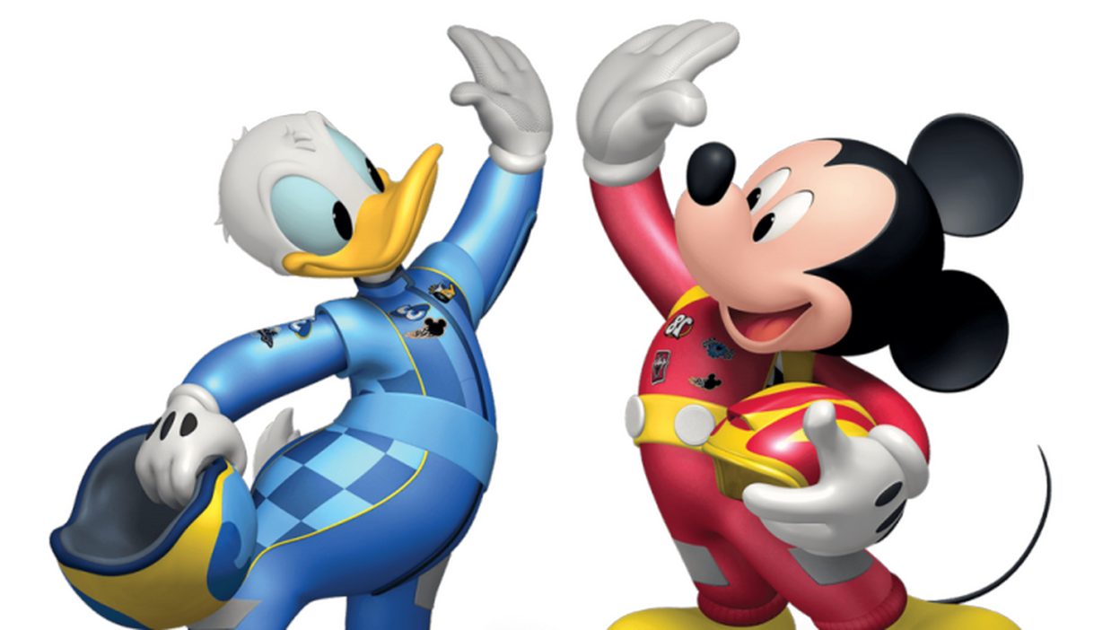 Mickey Mouse enseña sobre seguridad vial