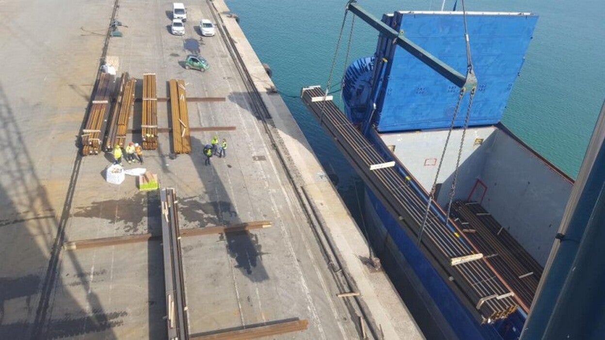 Los estibadores: «Los empresarios no negocian»