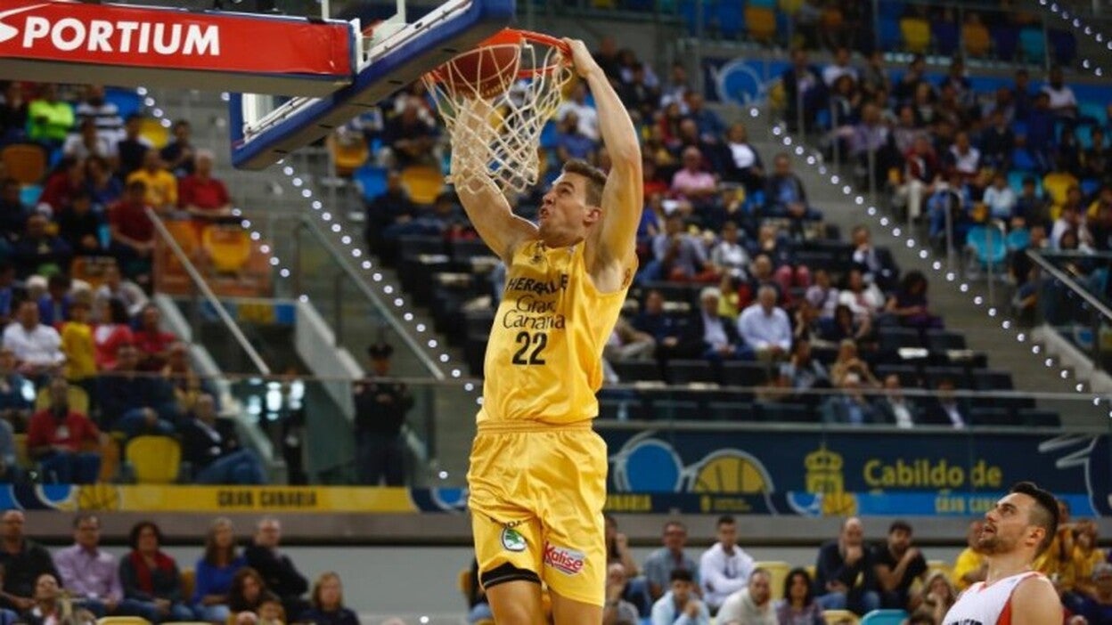 Rabaseda renueva por una temporada