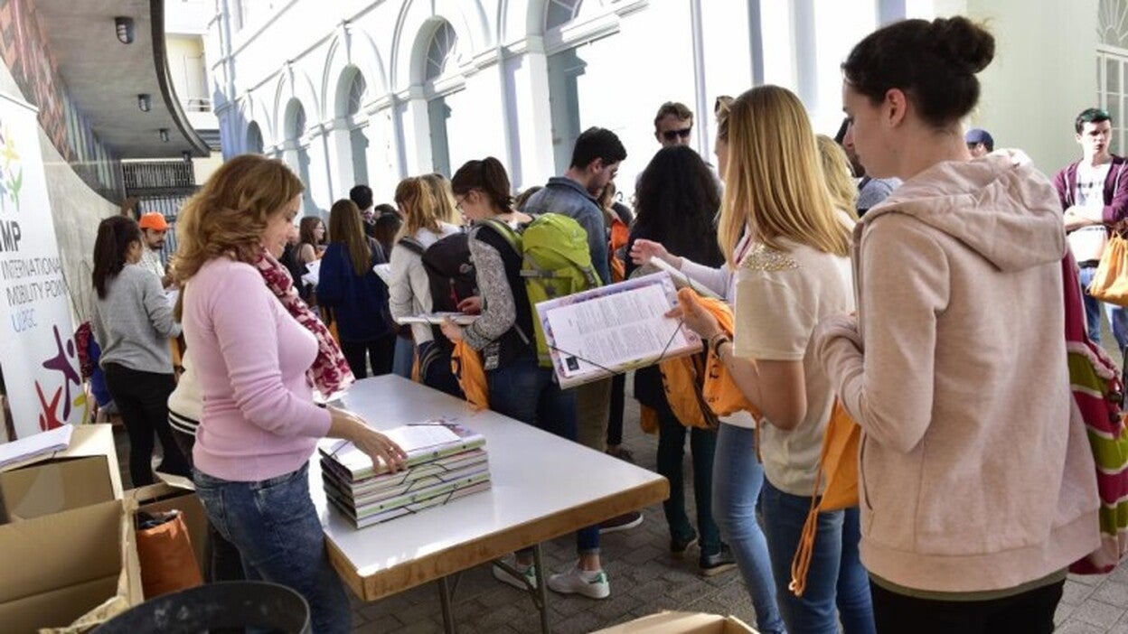 Educación adjudica más de 102 millones al Programa Erasmus+