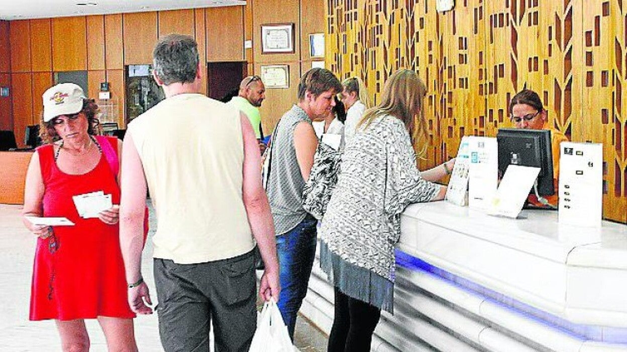 Canarias gana 1.376 empresas en los cinco primeros meses