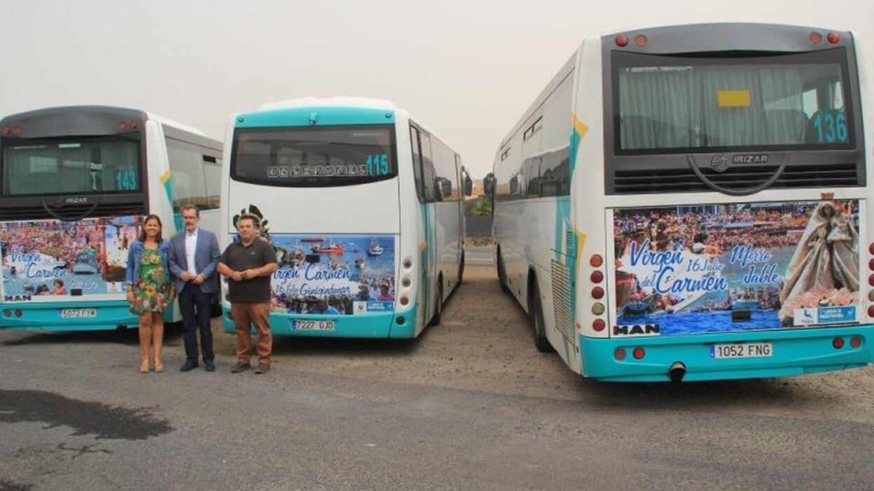 A la fiestas de la Virgen del Carmen se viene en guagua