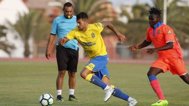 Vitolo se estrena en el ensayo ante el filial