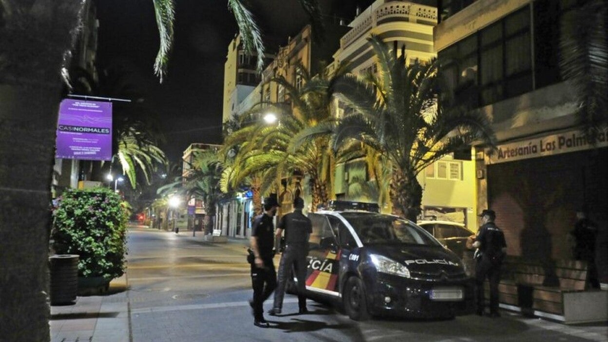 De patrulla con los agentes del 091