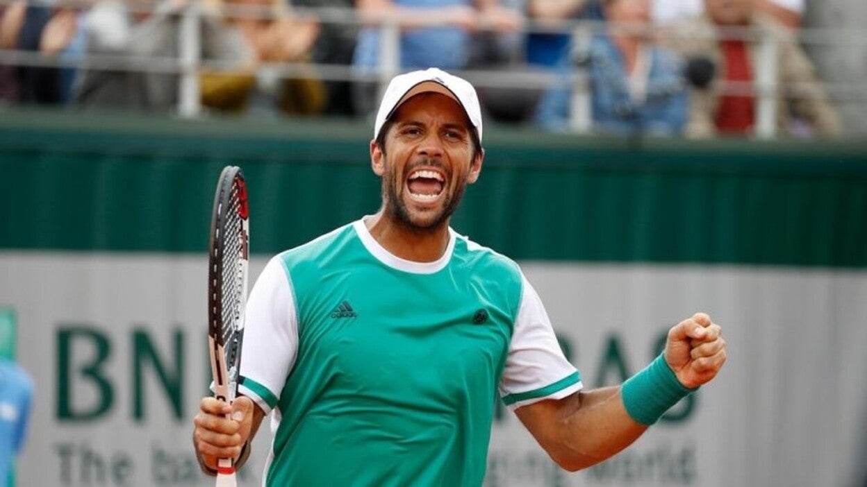 Verdasco remonta y salva dos bolas de partido