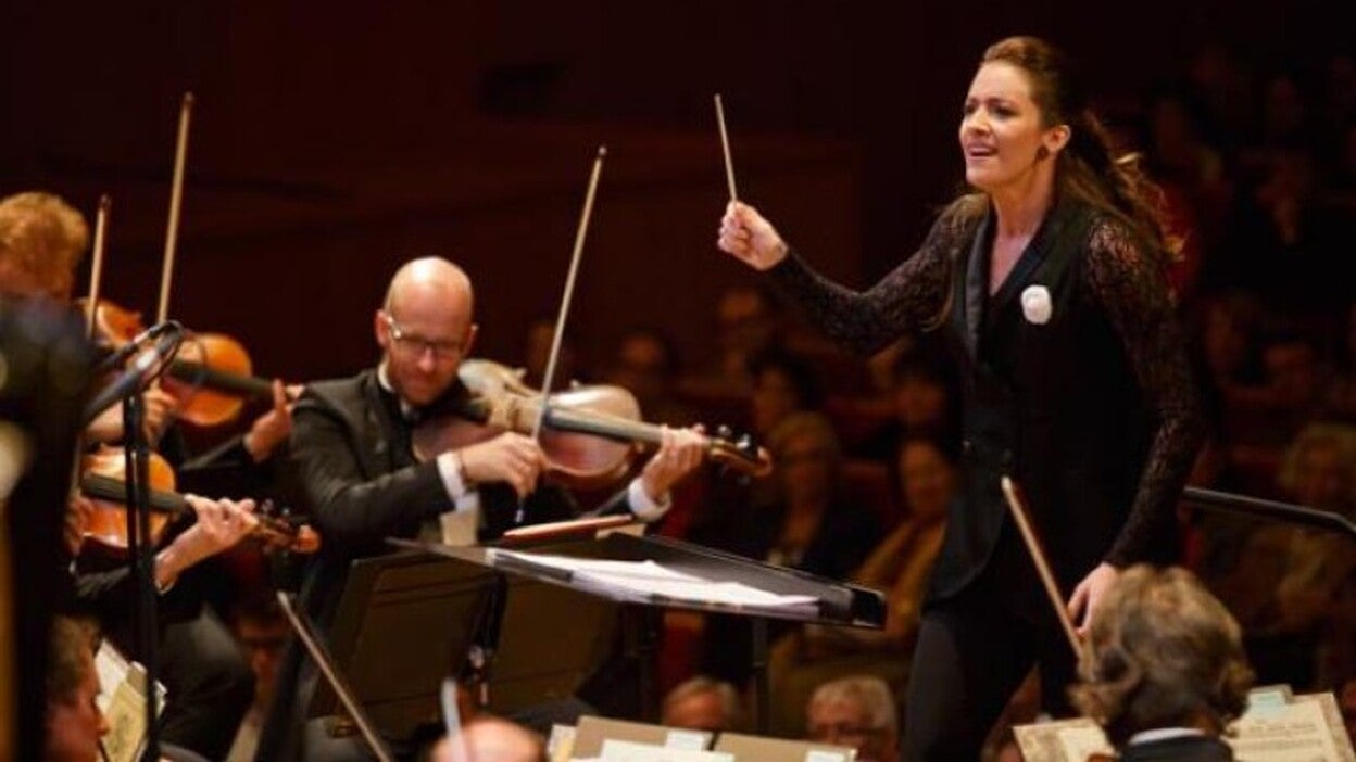 A las mujeres les cuesta llevar la batuta