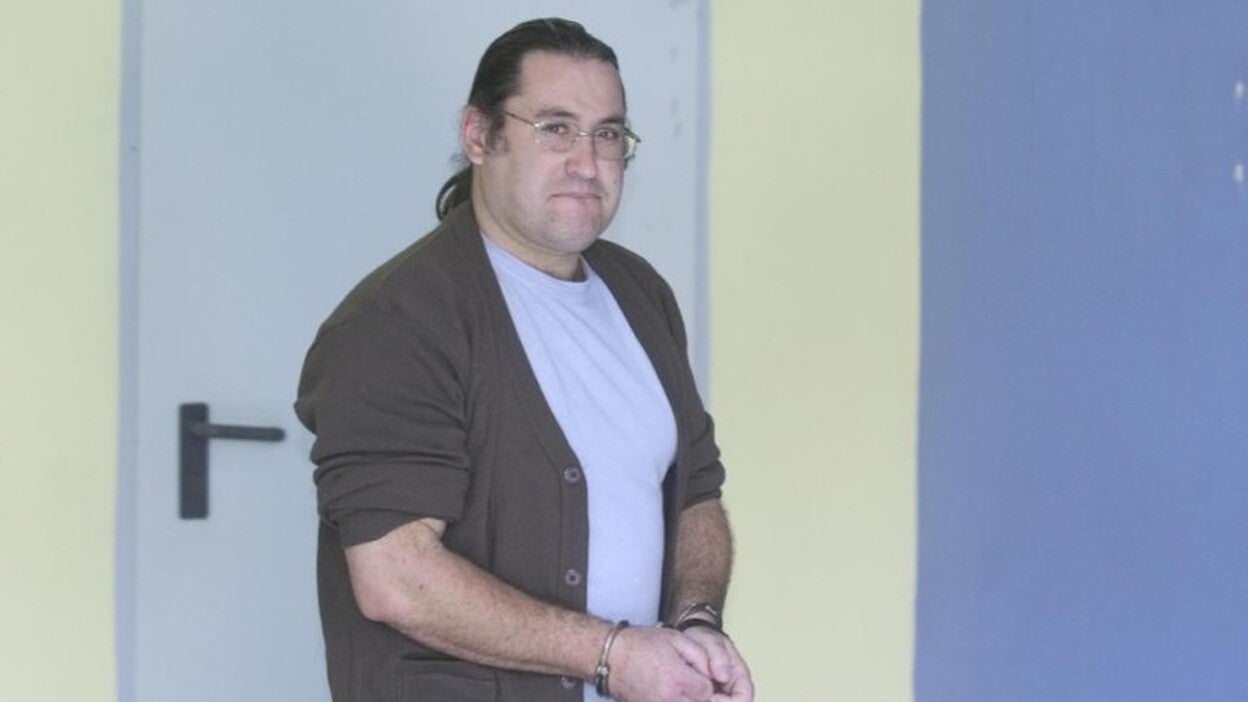 Quemó la Isla «para que le renovaran el contrato»