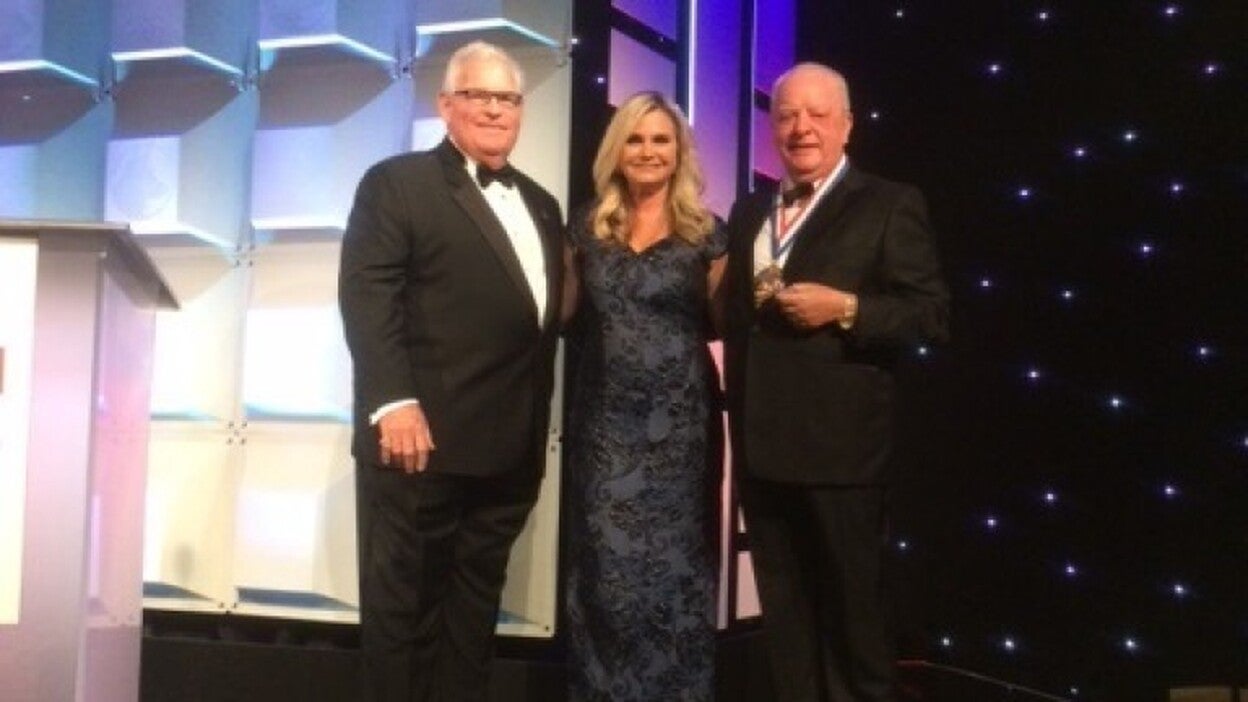 Kiessling recibe el 'Global Humanitarian Award'