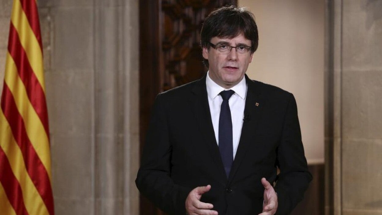 Puigdemont ataca al rey: «Así no»