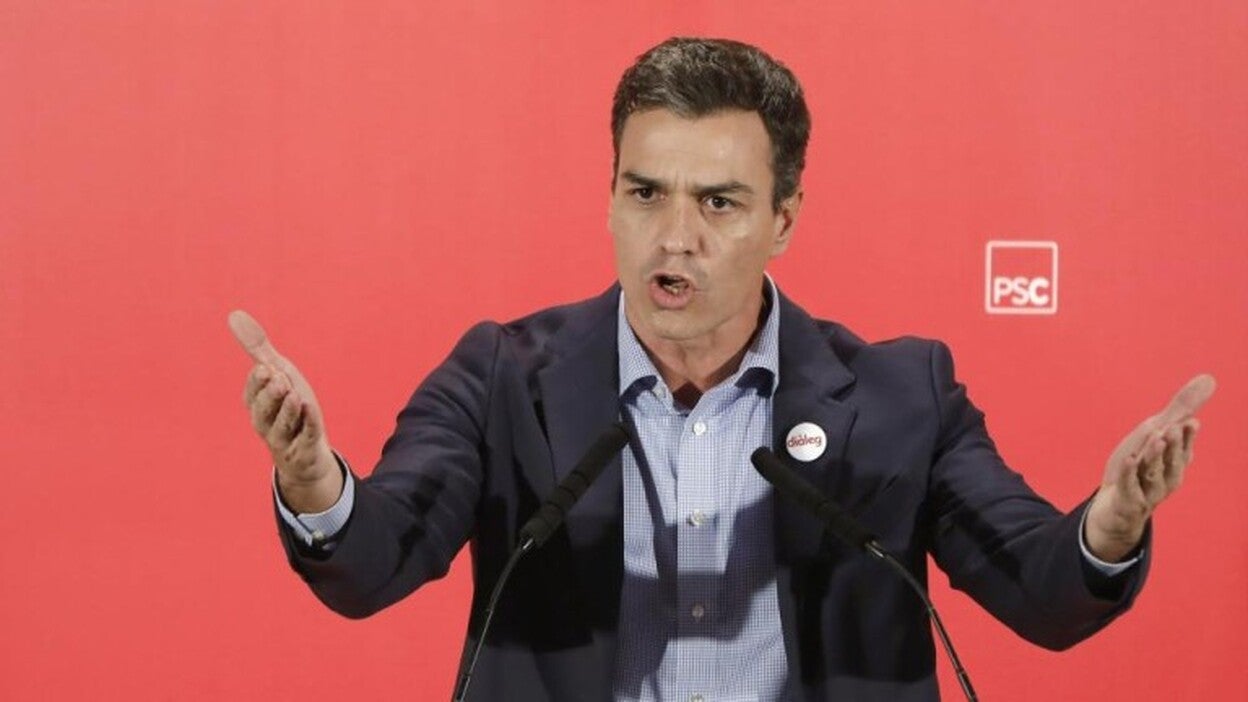 Pedro Sánchez pide a Puigdemont que retire la DUI y convoque elecciones