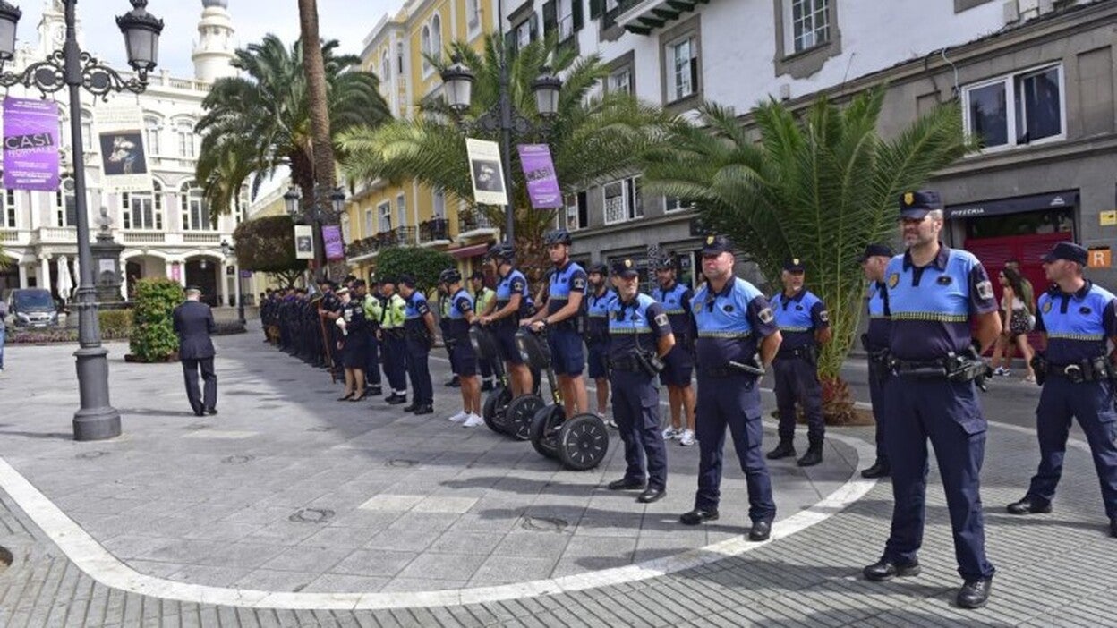 Convocadas oposiciones para cubrir 68 plazas de la Policía Local