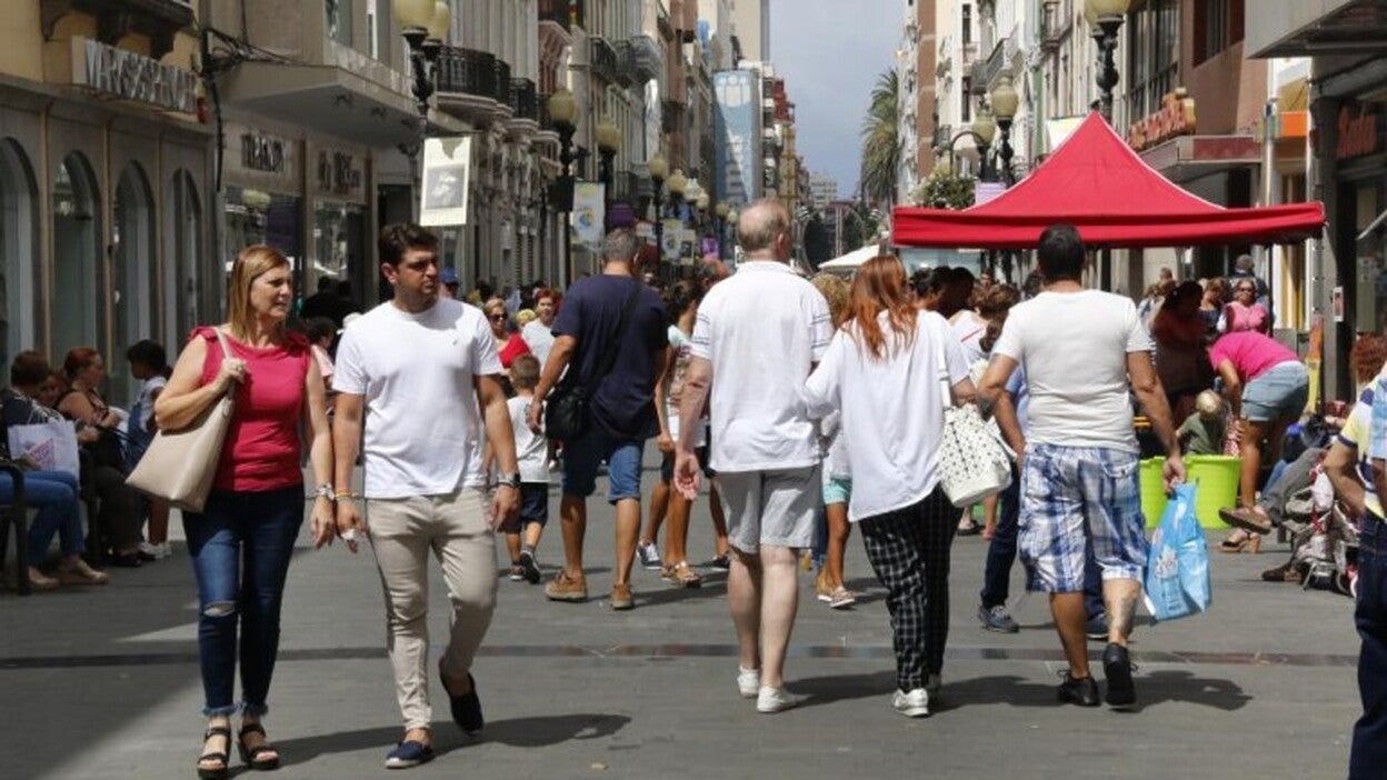 Los canarios, entre los menos ahorradores de España